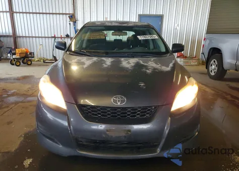 2010 Toyota Corolla Matrix z USA, uszkodzony, nr VIN 2T1KU4EE9AC299004